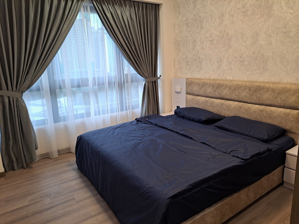 Duplex, 2 Bedrooms, City View