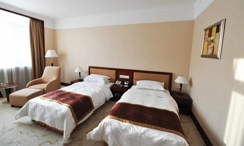 Deluxe Twin Room photo 1