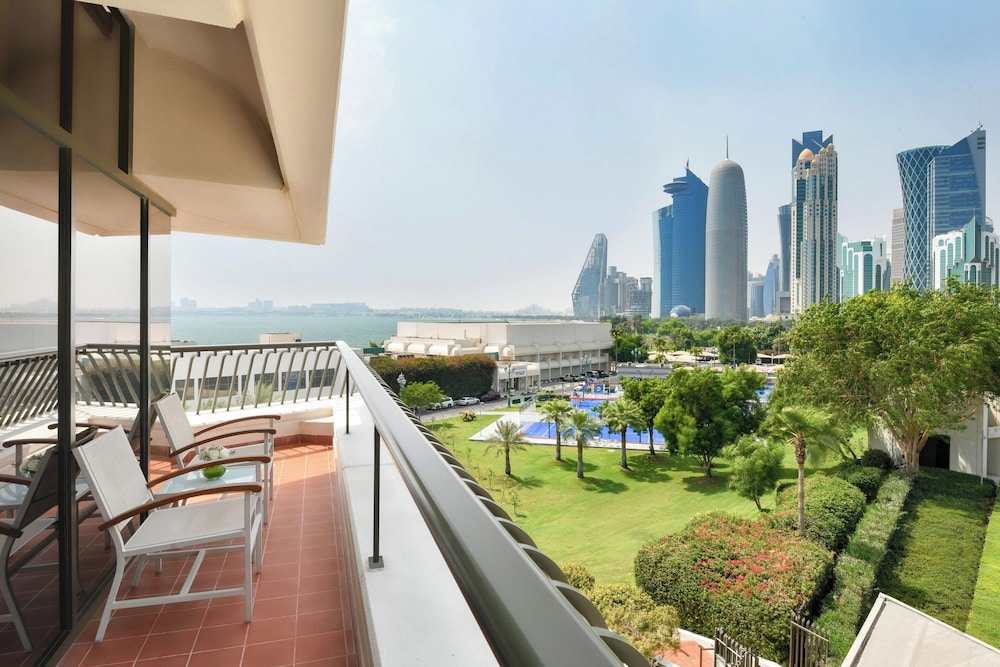 Executive Suite, 1 Bedroom, Sea View (Balcony) - Photo 5