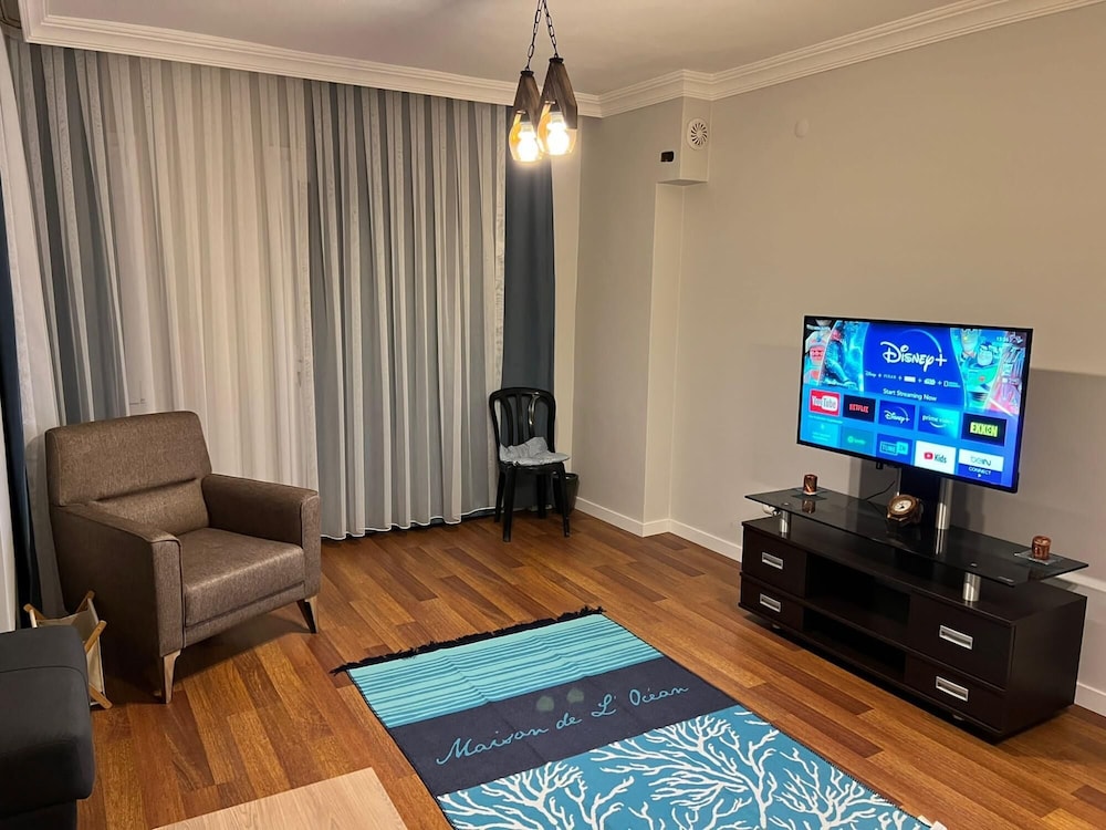 Apartment photo 3