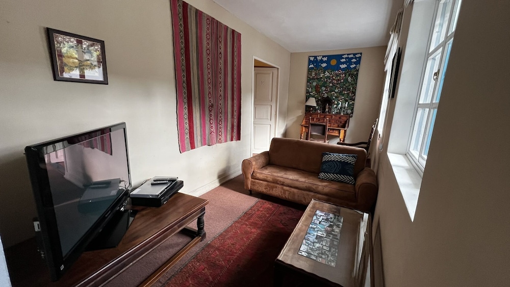Family Quadruple Room - Photo 5