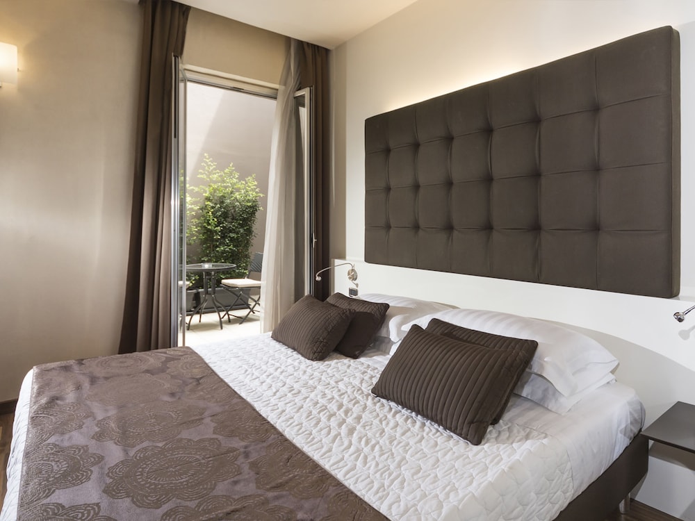 Standard Room - Photo 1
