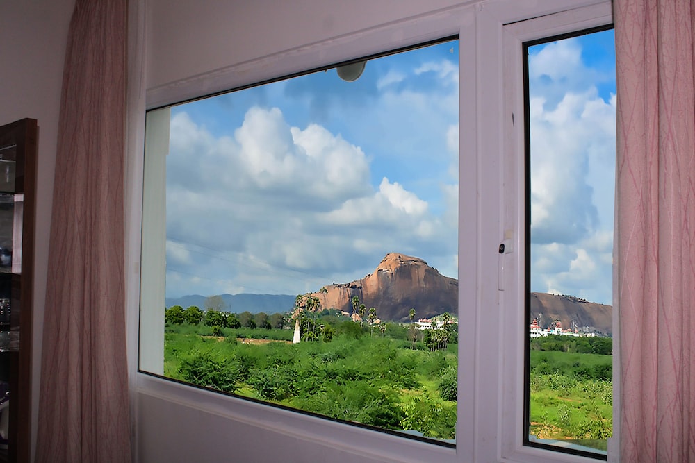 Vivanta Suite photo 2