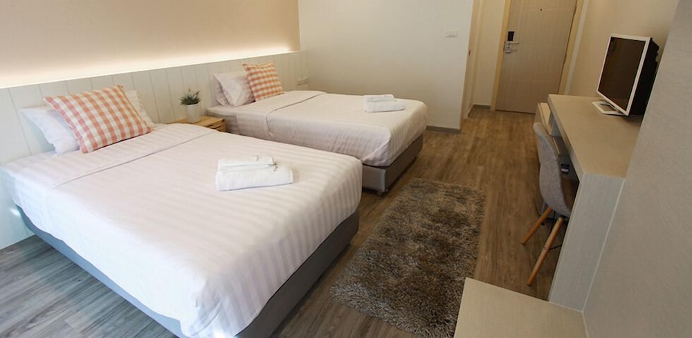 Basic Twin Room photo 3