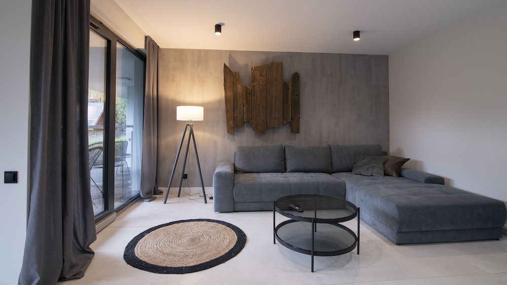 Apartment (B 10) photo 1