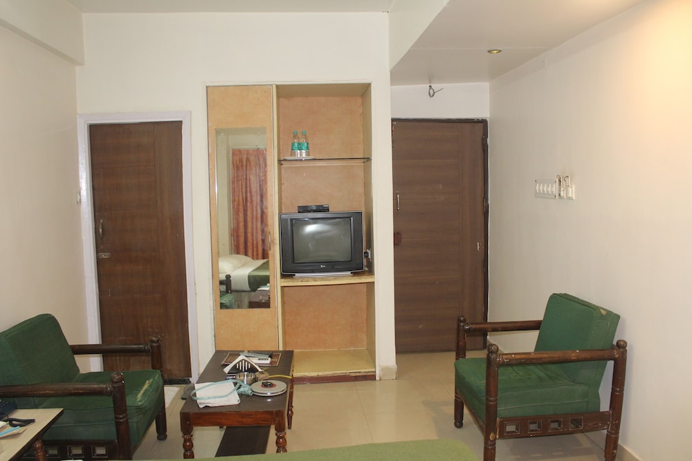 Executive Room - Photo 5