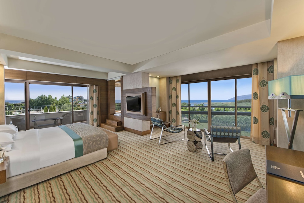 HILTON SUITE WITH SEA VIEW