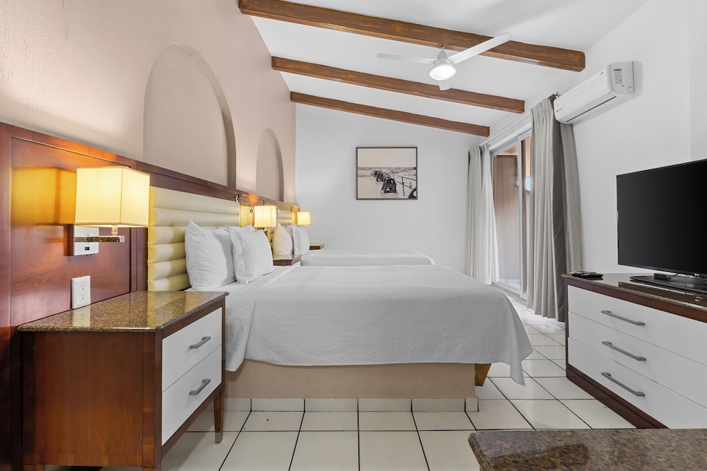 Comfort Double Room, Balcony, City View