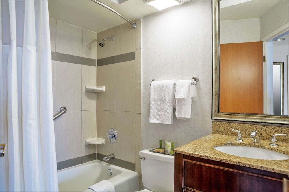 Room, 2 Queen Beds, Accessible (Hearing) - Photo 4