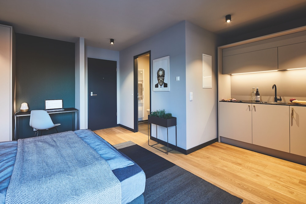 Apartment (Medium) - Photo 1