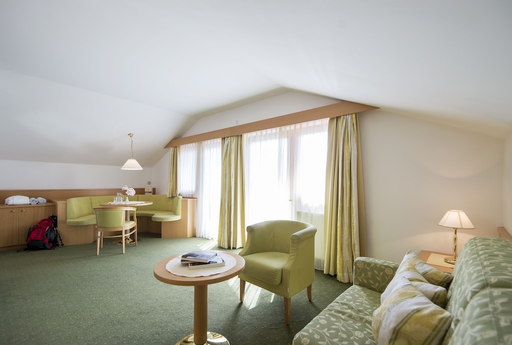 Suite, Valley View photo 3