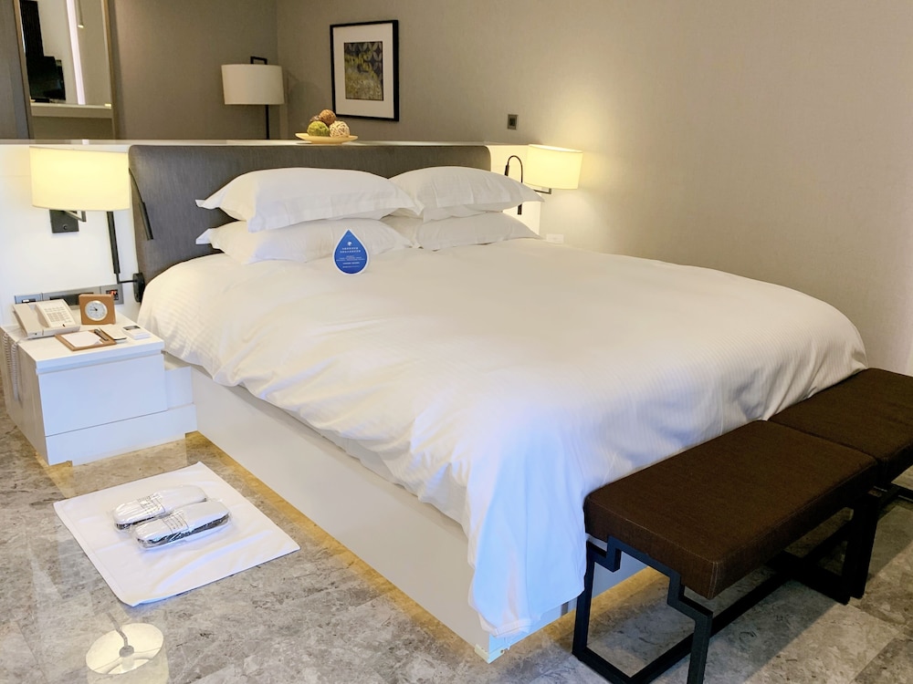 Seashore Honeymoon Suite - Photo 7