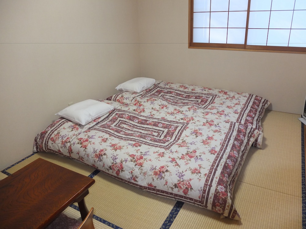 Traditional Twin Room photo 3