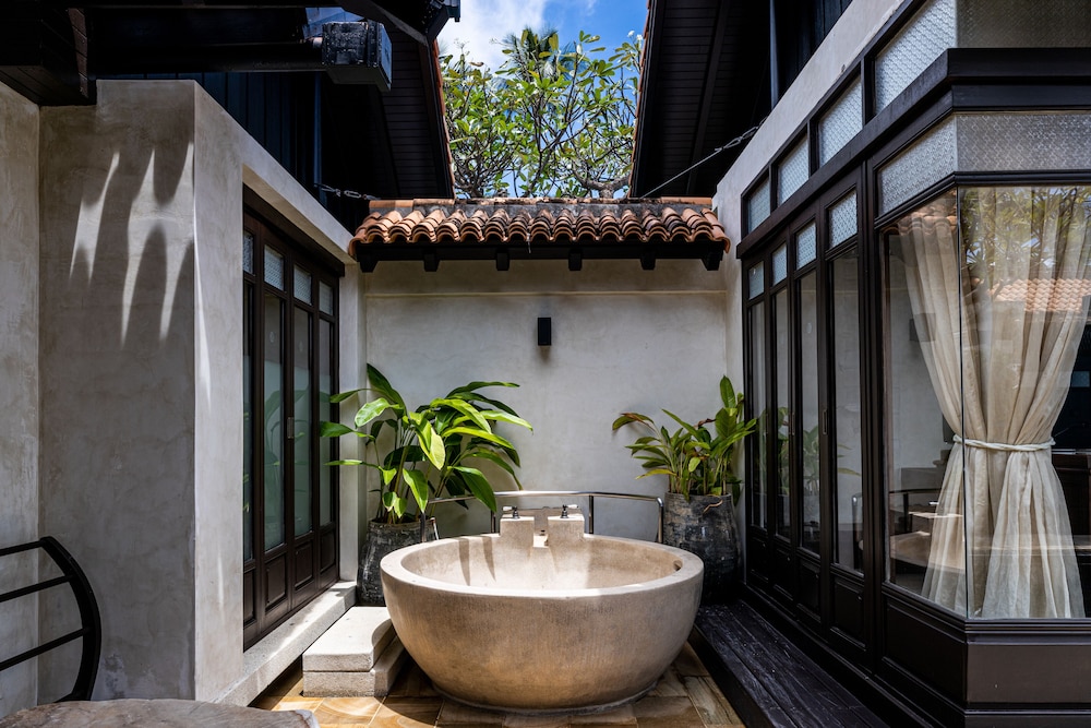 The Ocean Pool Villa - Photo 4