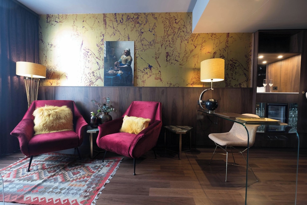 Design Suite, 1 Bedroom, Canal View photo 3