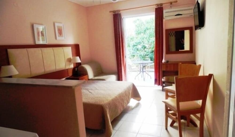 Family Studio, Courtyard View, Ground Floor