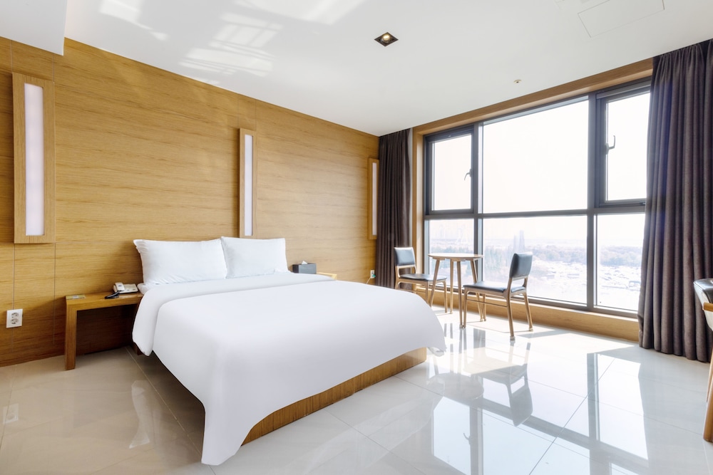 Deluxe Double Room photo 2