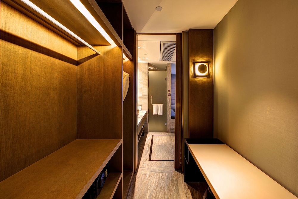 Deluxe Suite photo 2