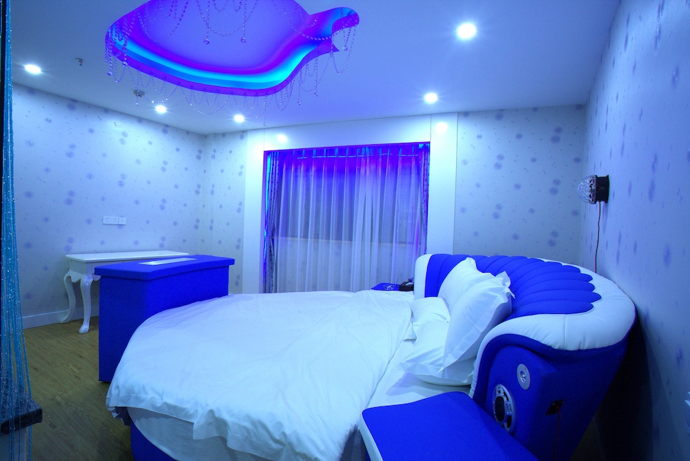 Romantic Room, 1 King Bed (Round Bed)