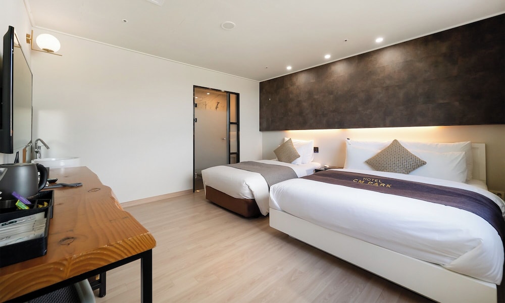 Suite - Photo 6