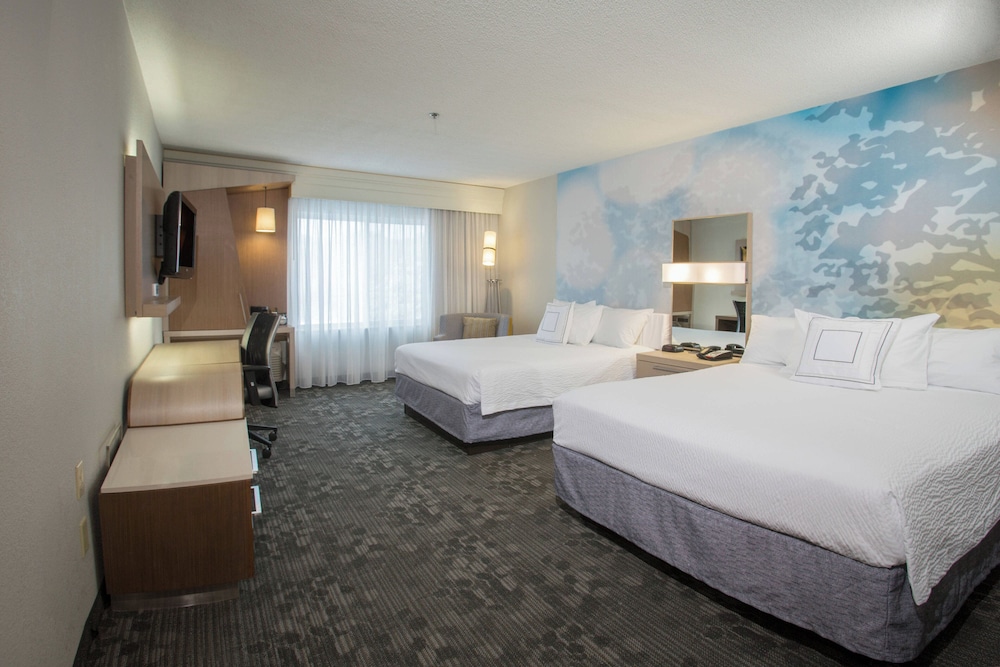 Room, 2 Queen Beds (Hearing Accessible) - Photo 1