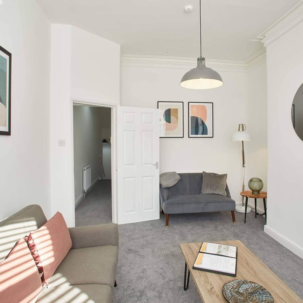 Apartment photo 3