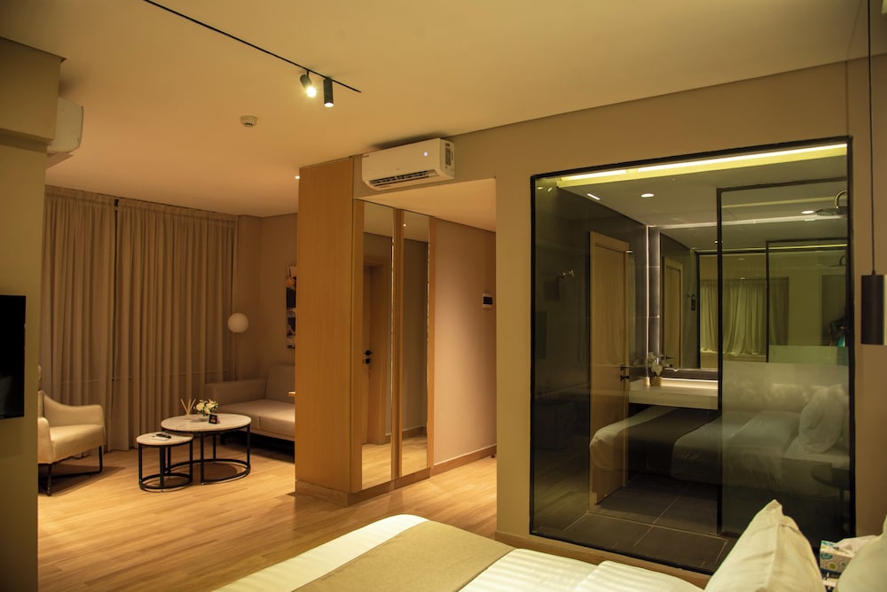 Deluxe Suite photo 1