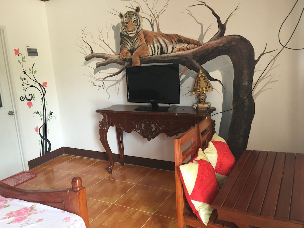 Deluxe Family Room photo 3