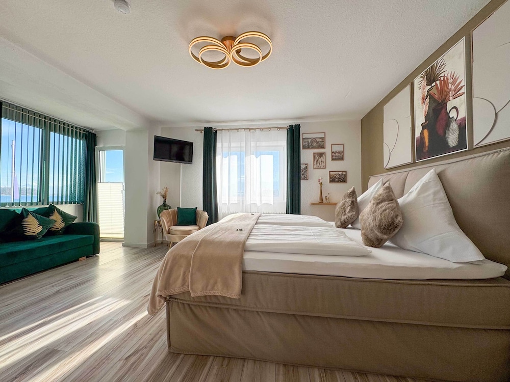 Comfort Double Room, Balcony, Lake View photo 2
