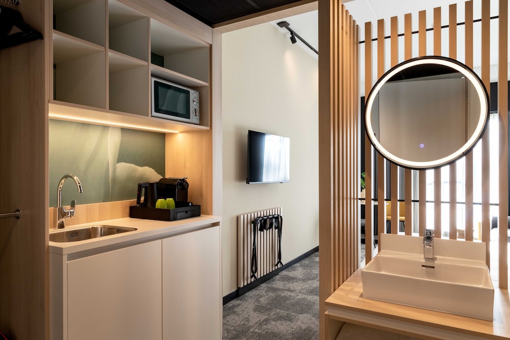 Comfort Room - Photo 2