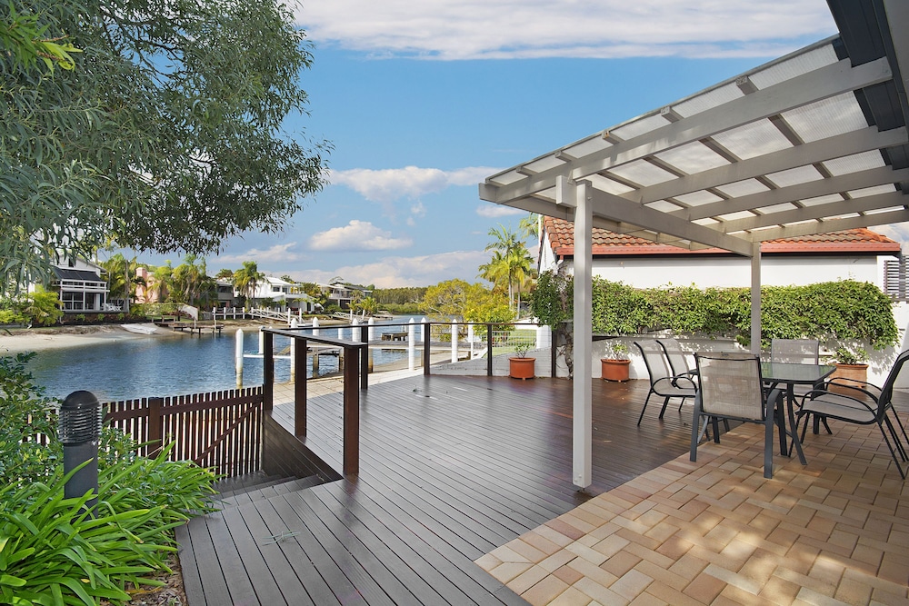 Family House, 4 Bedrooms, River View photo 3