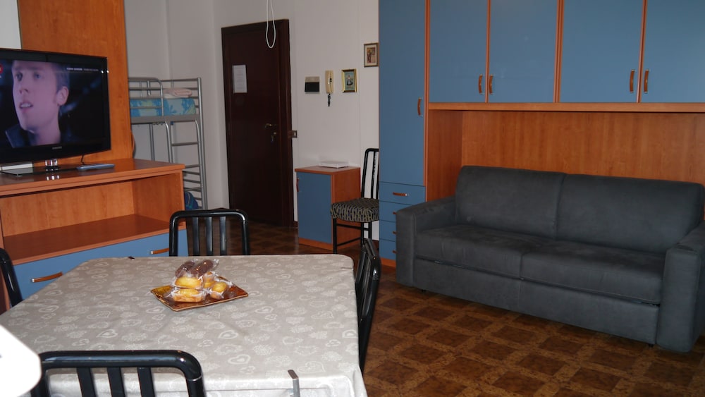 City House, 1 Bedroom, Non Smoking, City View photo 3