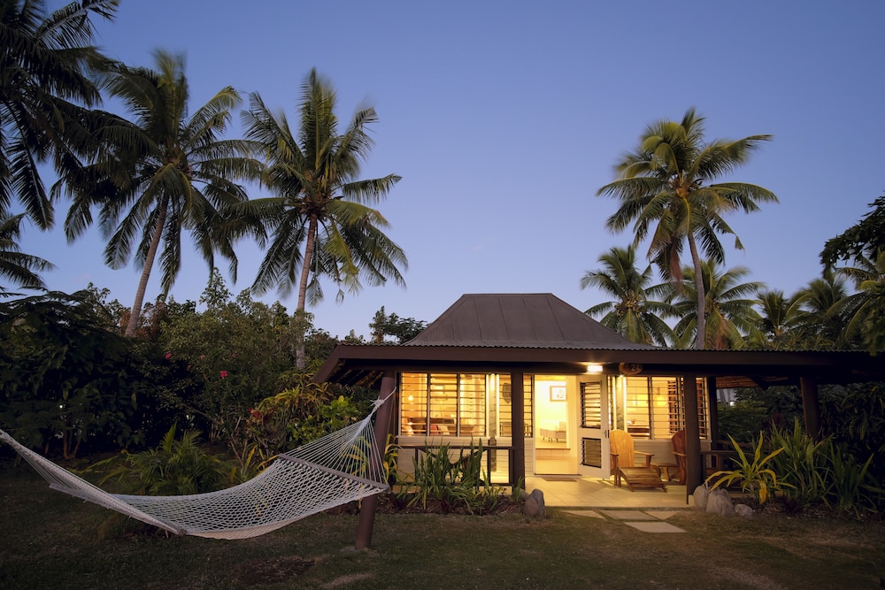 Beachfront Bure - No Kids Under 15 - Photo 4