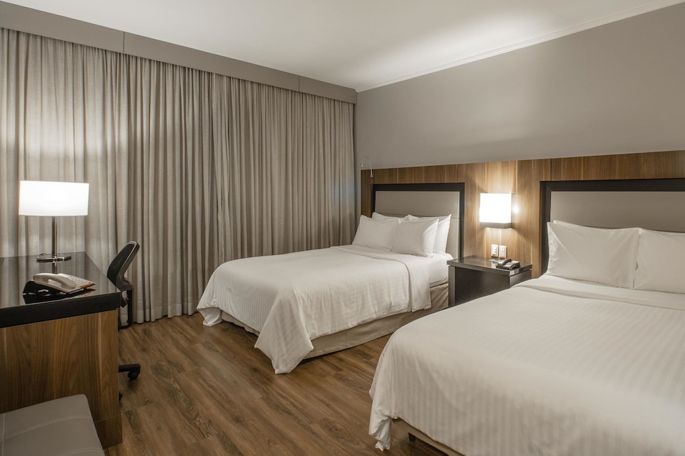 Executive Room, 2 Double Beds - Photo 1