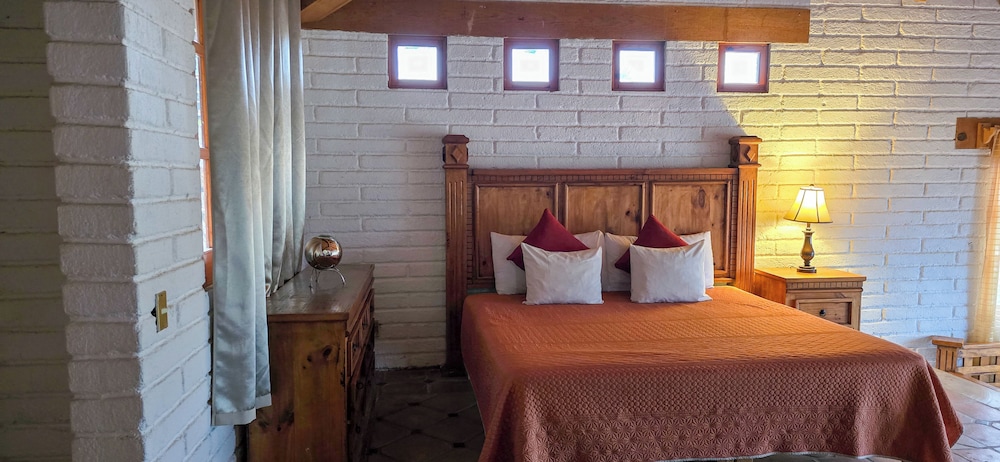 Deluxe Quadruple Room, Balcony, Mountain View