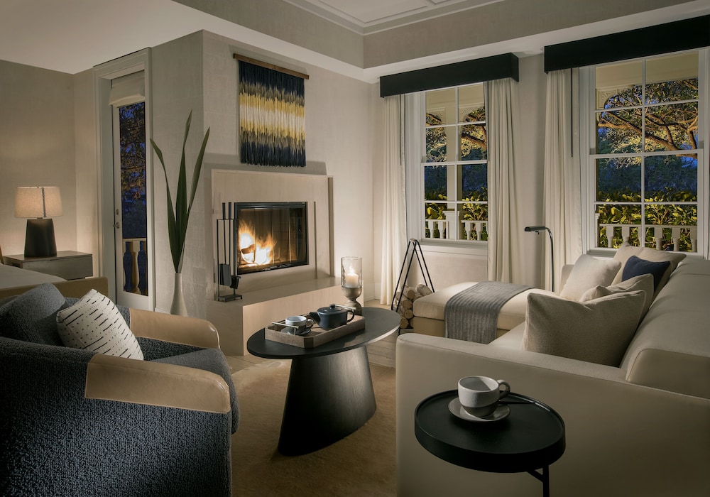 Suite - Photo 3