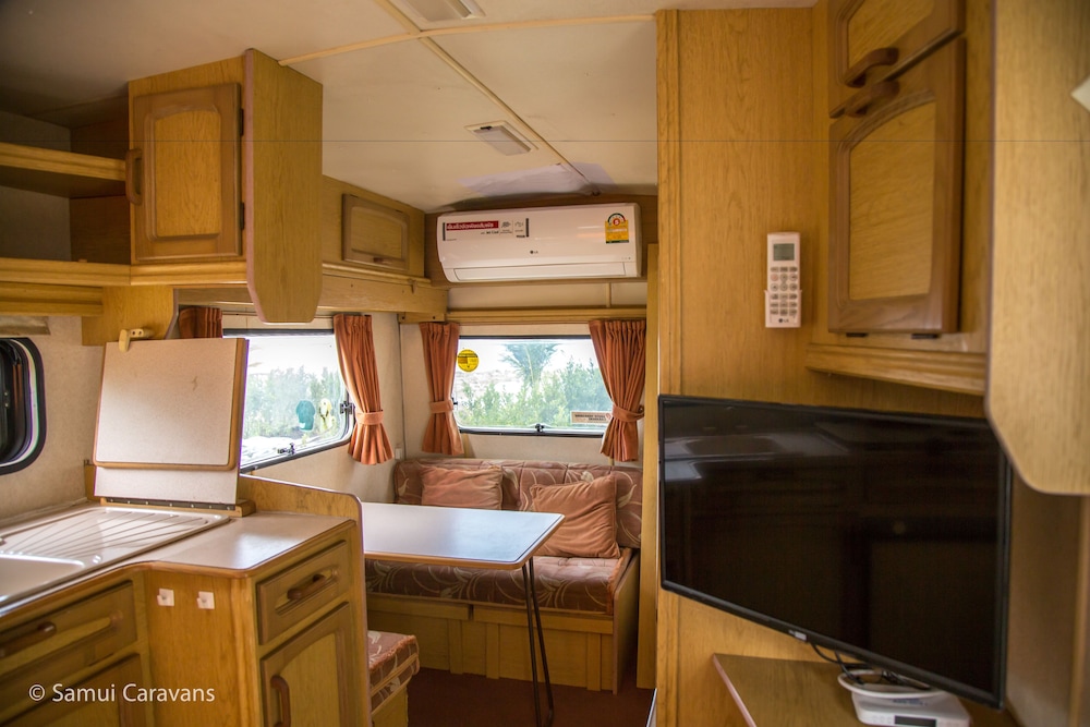 Caravan Single