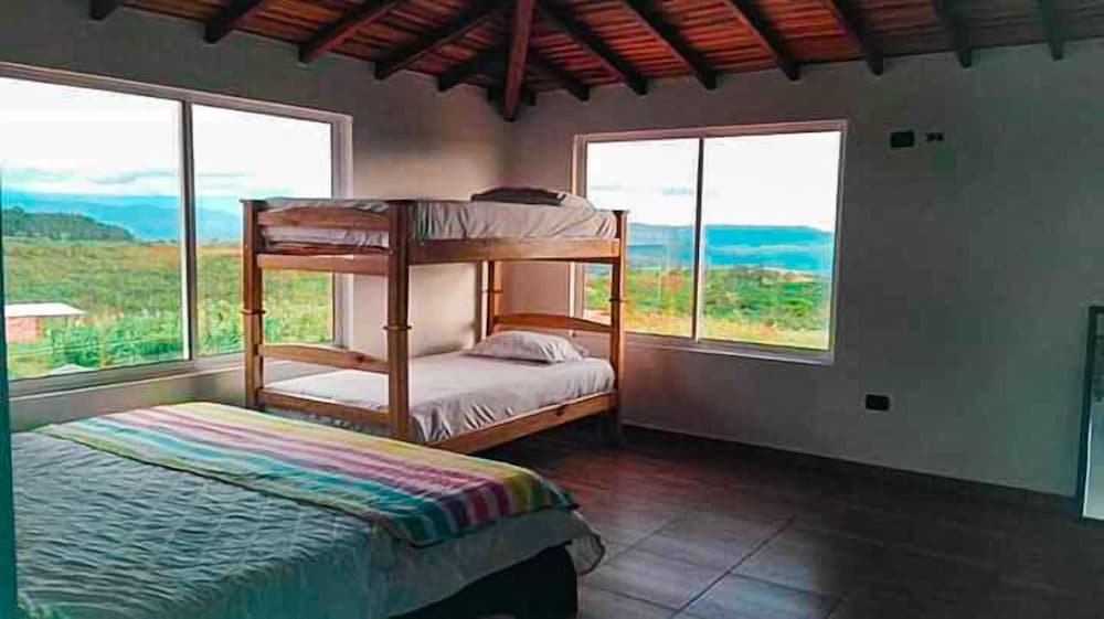 Family Cabin, 2 Bedrooms photo 1