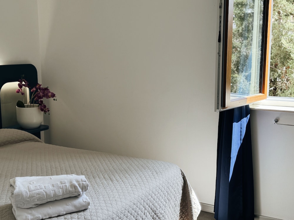 Standard Double or Twin Room, Garden View photo 2