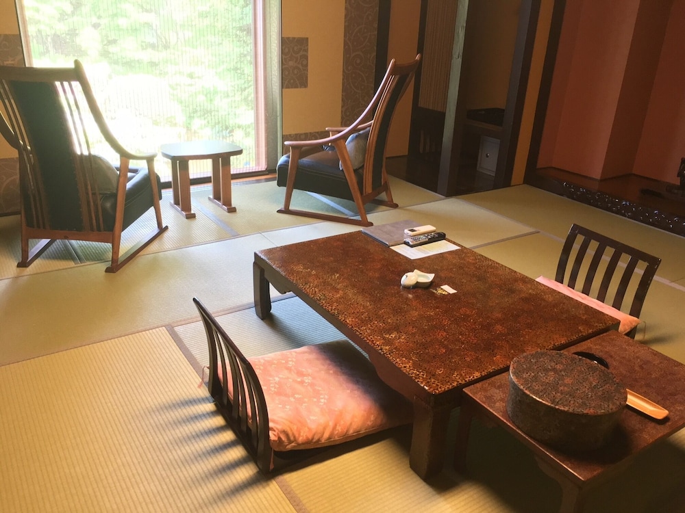 Traditional Quadruple Room, Non Smoking, Garden View (private toilet, shared bath) photo 2
