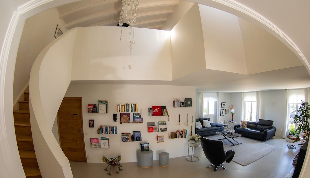 Design Double Room, 1 Queen Bed, Terrace, Garden Area - Photo 10
