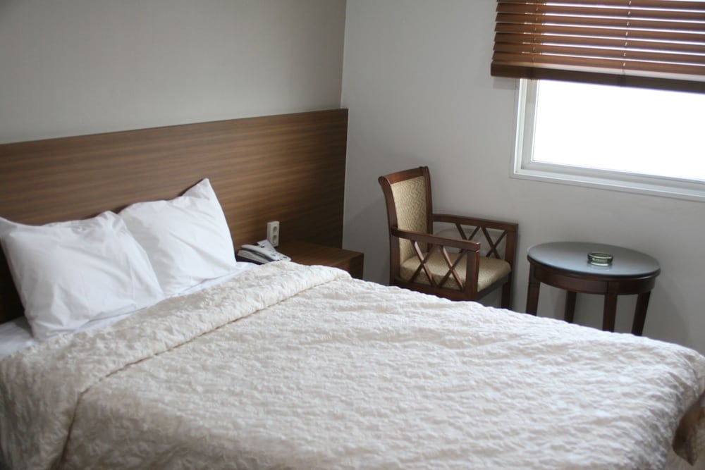 Standard Double Room photo 2