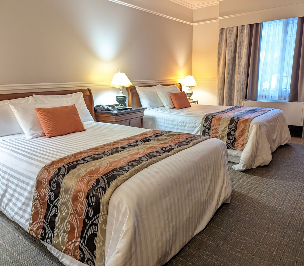 Economy Room, 2 Double Beds photo 2