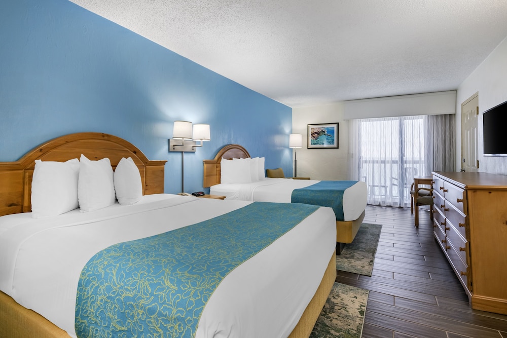 Executive Room, 2 Queen Beds, Kitchenette, Oceanfront