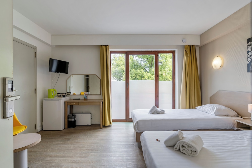 Comfort Twin Room - Photo 3