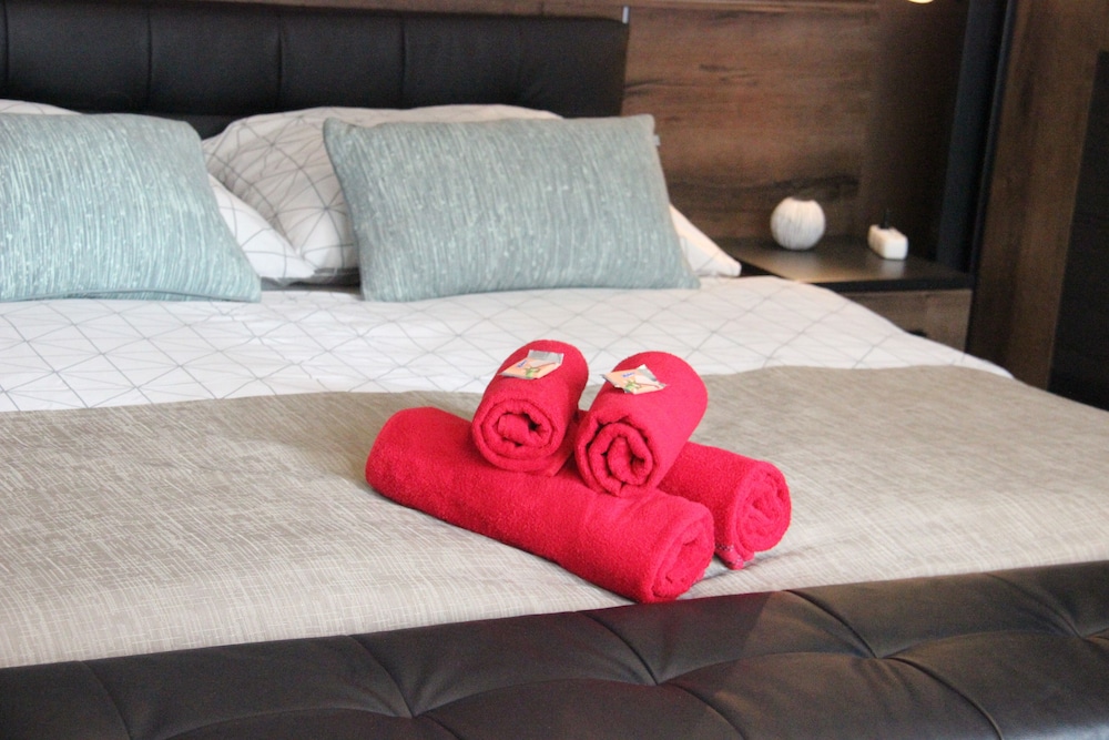 Luxury Apartment, Garden Area photo 2