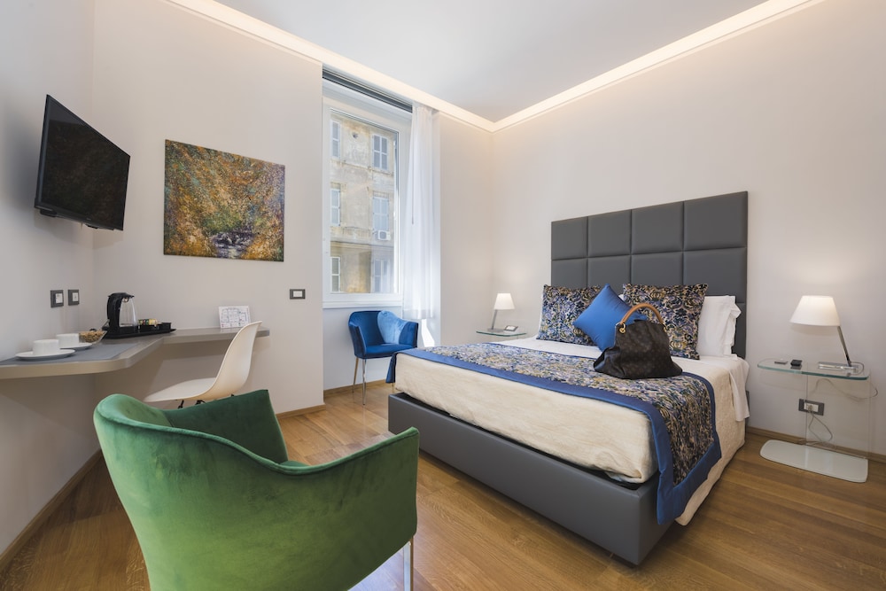Superior Double Room, 1 Queen Bed, Accessible, City View photo 3