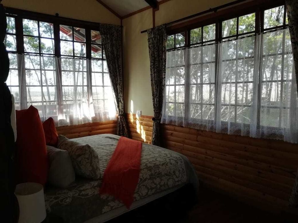 Romantic Chalet, 1 Bedroom, Non Smoking, Mountain View photo 3