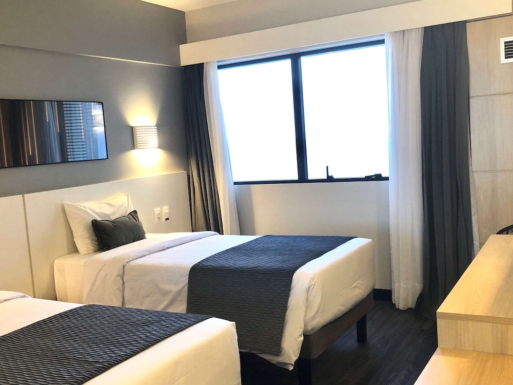 Standard Twin Room, 2 Twin Beds - Photo 1