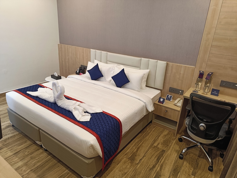 Standard Twin Room - Photo 4